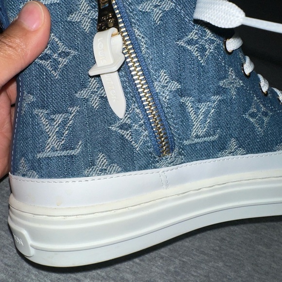 LOUIS VUITTON BLUE HI TOP SNEAKERS - Picture 7 of 12